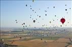 Photos aériennes de "ligne" - Photo réf. E172888 - Grand Est Mondial Air Ballons 2019 : Grande Ligne du lundi 29 Juillet au matin.