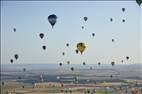 Photos aériennes - Mondial Air Ballons 2019 - Photo réf. E172892 - Grand Est Mondial Air Ballons 2019 : Grande Ligne du lundi 29 Juillet au matin.