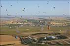 Photos aériennes de "ligne" - Photo réf. E172900 - Grand Est Mondial Air Ballons 2019 : Grande Ligne du lundi 29 Juillet au matin.