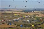 Photos aériennes de "Mondial" - Photo réf. E172914 - Grand Est Mondial Air Ballons 2019 : Grande Ligne du lundi 29 Juillet au matin.