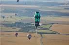 Photos aériennes de "Grand" - Photo réf. E172946 - Grand Est Mondial Air Ballons 2019 : Grande Ligne du lundi 29 Juillet au matin.