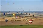 Photos aériennes de "est" - Photo réf. E172975 - Grand Est Mondial Air Ballons 2019 : Grande Ligne du lundi 29 Juillet au matin.