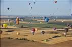 Photos aériennes - Mondial Air Ballons 2019 - Photo réf. E172976 - Grand Est Mondial Air Ballons 2019 : Grande Ligne du lundi 29 Juillet au matin.