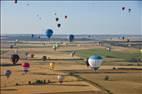 Photos aériennes de Chambley-Bussières (54890) - Grand Est Mondial Air Ballons 2019 | Meurthe-et-Moselle, Lorraine, France - Photo réf. E172982 - Grand Est Mondial Air Ballons 2019 : Grande Ligne du lundi 29 Juillet au matin.