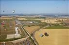 Photos aériennes de "Grand" - Photo réf. E173014 - Grand Est Mondial Air Ballons 2019 : Grande Ligne du lundi 29 Juillet au matin.