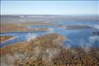 Photos aériennes de "lac" - Photo réf. E174746 - La dissipation du brouillard matinal est un spectacle magique vu du ciel