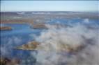Photos aériennes de "lac" - Photo réf. E174750 - La dissipation du brouillard matinal est un spectacle magique vu du ciel