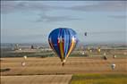 Photos aériennes de "Mondial" - Photo réf. E174970 - Grand Est Mondial Air Ballons 2021 : Grande Ligne du Dimanche 25 Juillet au matin.